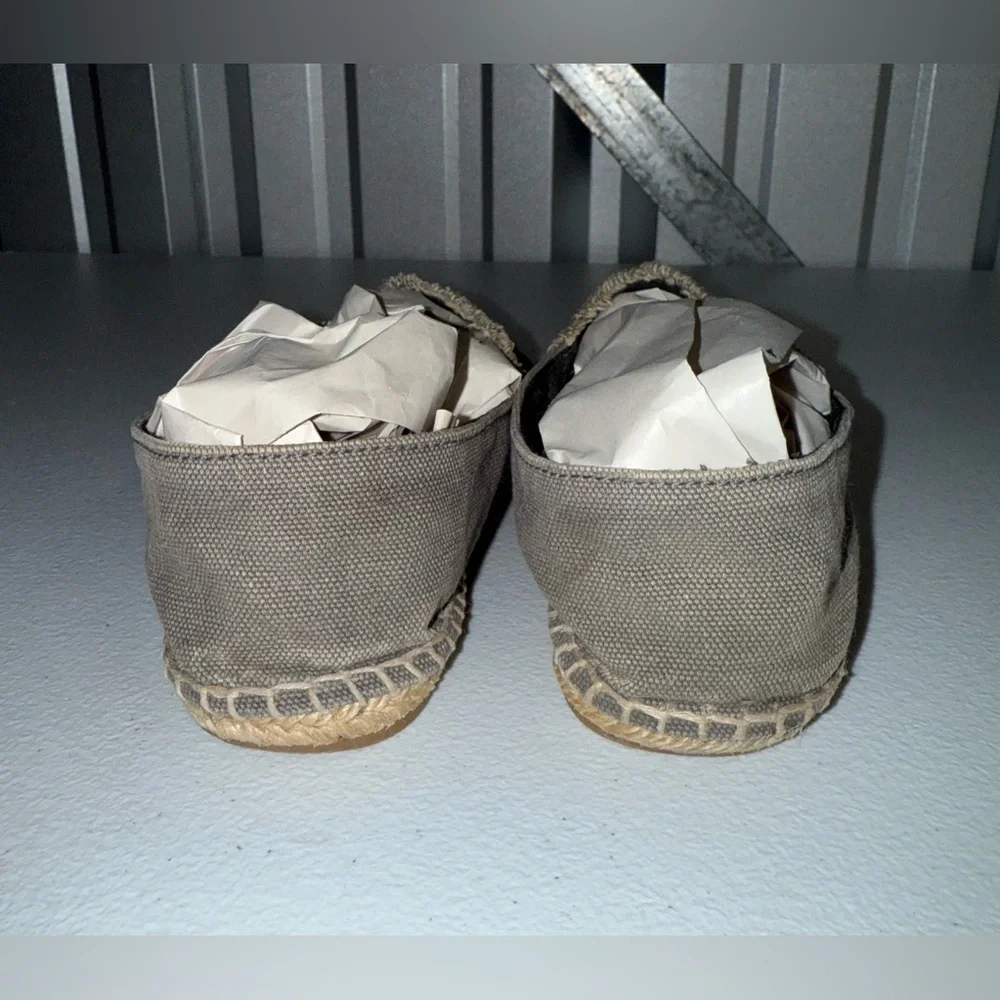 Chanel Grey and Black Canvas Espadrilles Size 38 ( 7.5 US )
